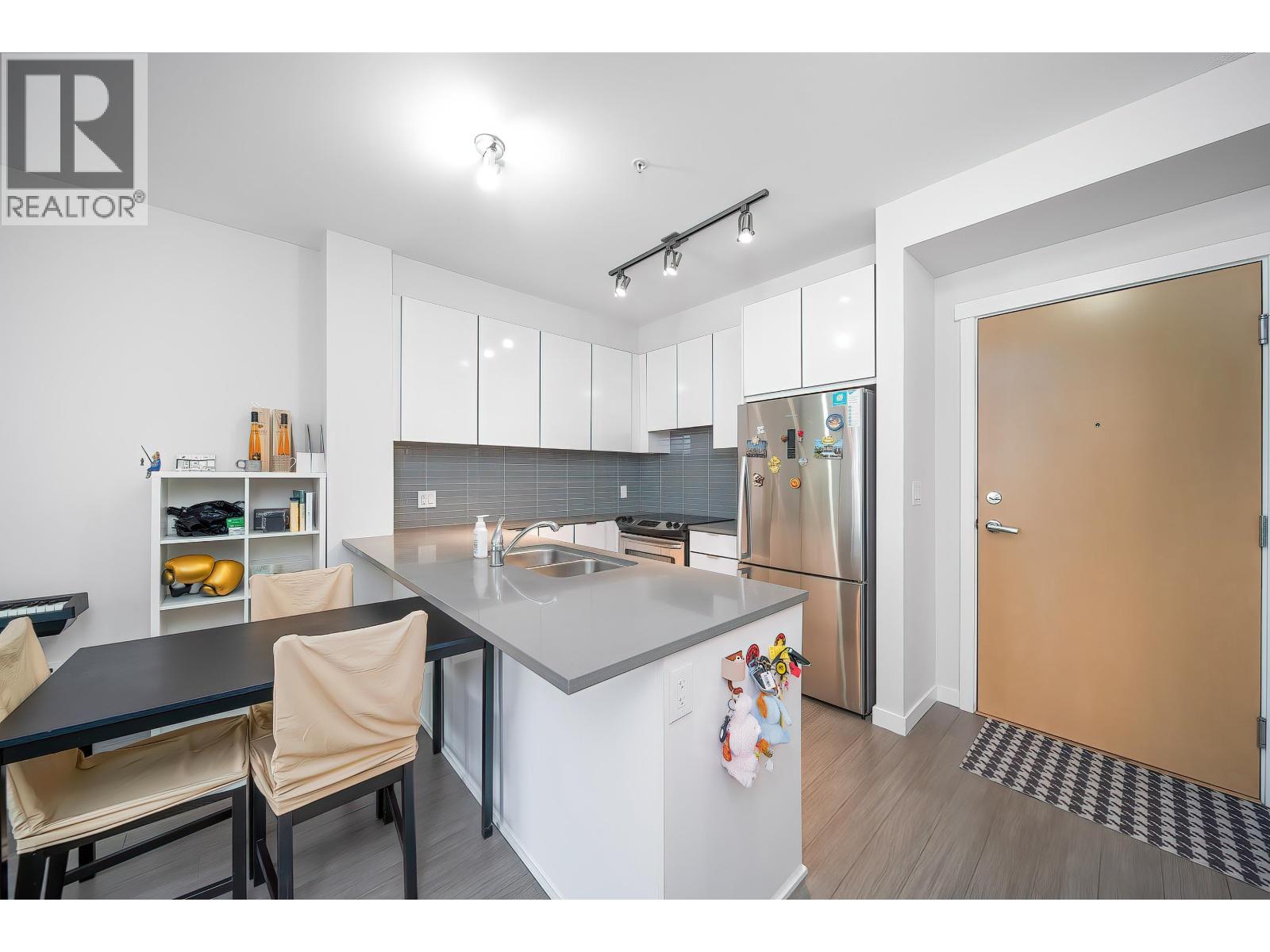 310 9877 University Crescent, Burnaby, British Columbia  V5A 0E5 - Photo 6 - R3113786