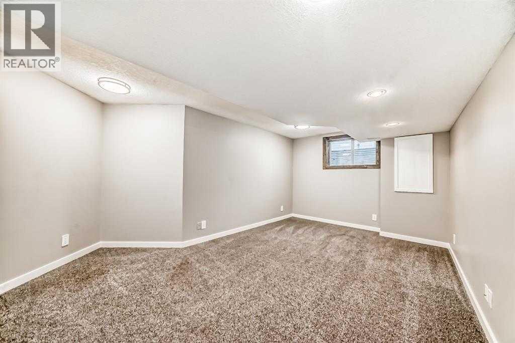 125 Lakeview Shores, Chestermere, Alberta  T1X 1H1 - Photo 38 - A2303179