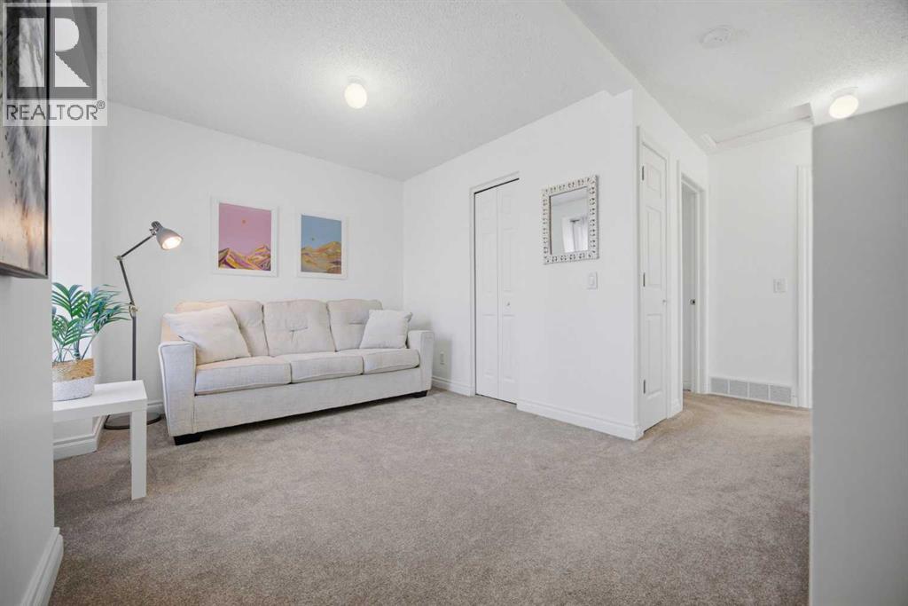 221 Deerpoint Lane Se, Calgary, Alberta  T2J 6M6 - Photo 19 - A2304085