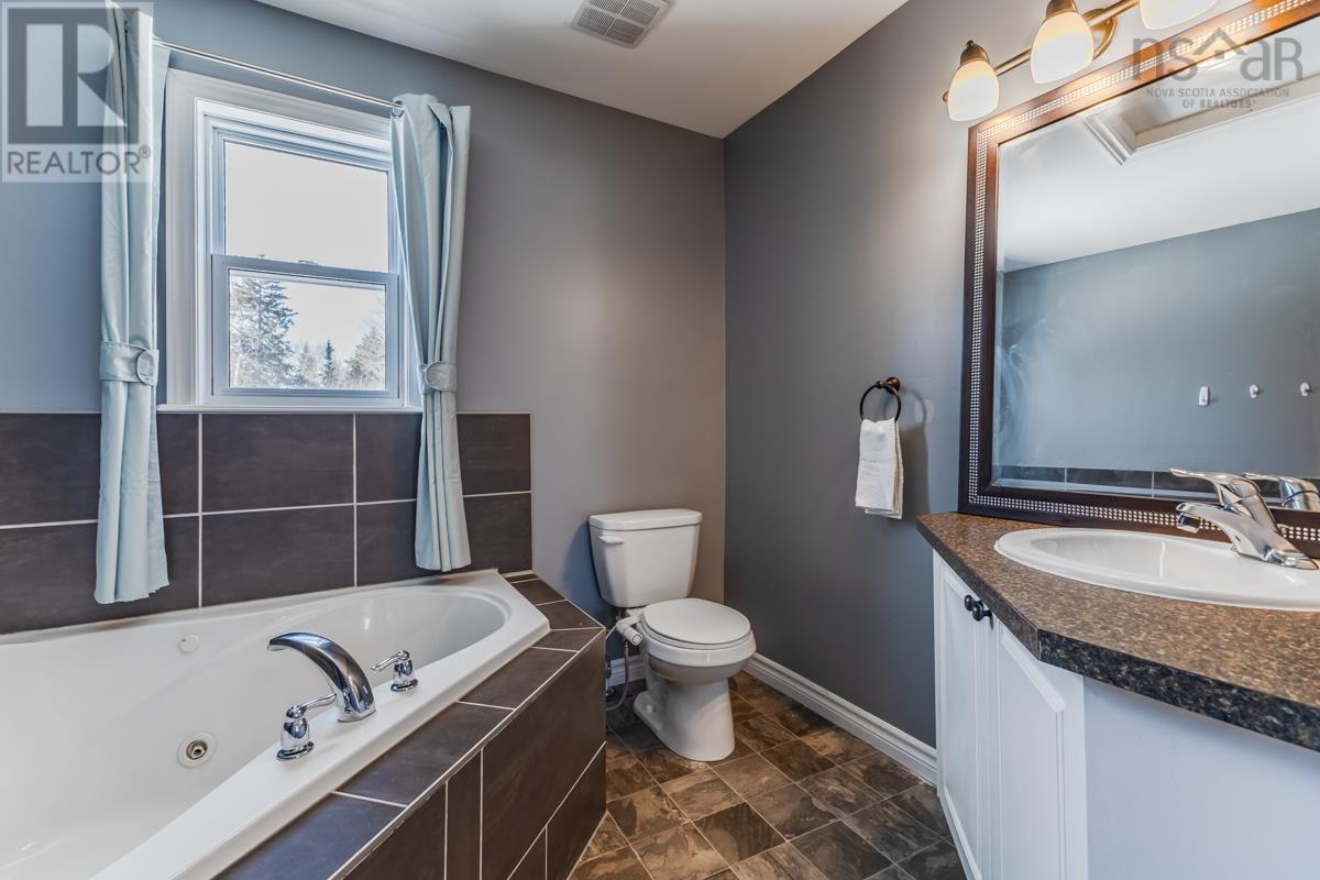 259 Lakecrest Drive, Mount Uniacke, Nova Scotia  B0N 1Z0 - Photo 31 - 202605003