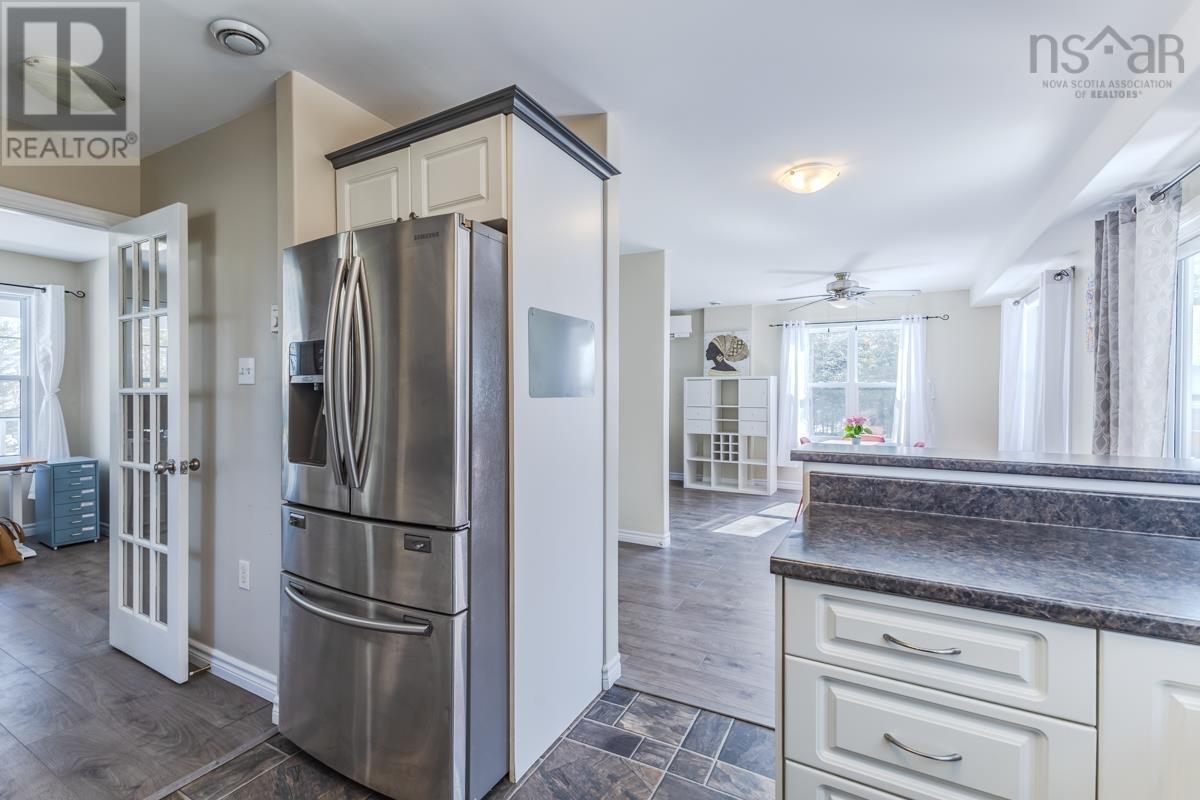 259 Lakecrest Drive, Mount Uniacke, Nova Scotia  B0N 1Z0 - Photo 11 - 202605003