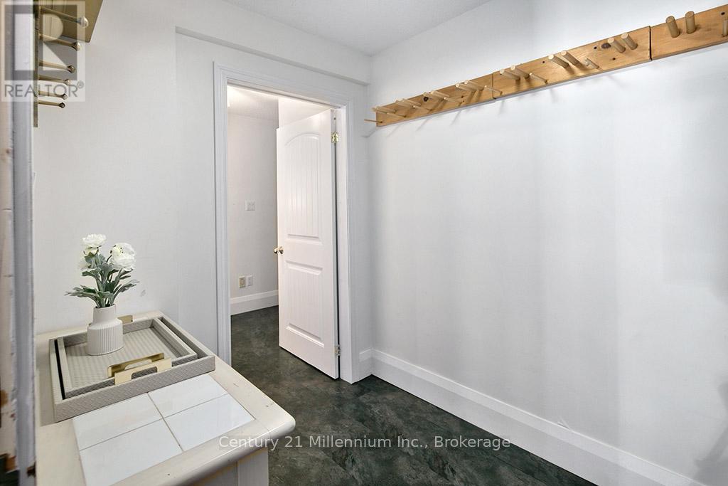 121 - 796404 Grey Road 19, Blue Mountains, Ontario  L9Y 0N8 - Photo 3 - X12263738