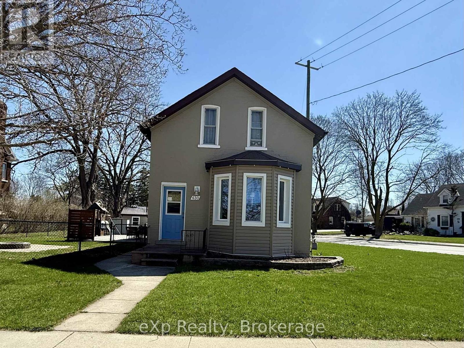 630 Gibson Street, Brockton, Ontario  N0G 2V0 - Photo 1 - X12771750