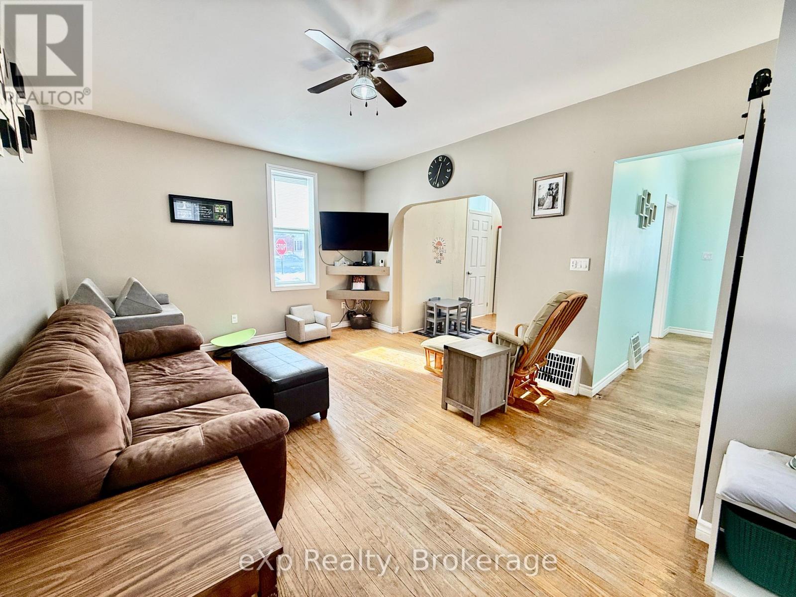 630 Gibson Street, Brockton, Ontario  N0G 2V0 - Photo 10 - X12771750