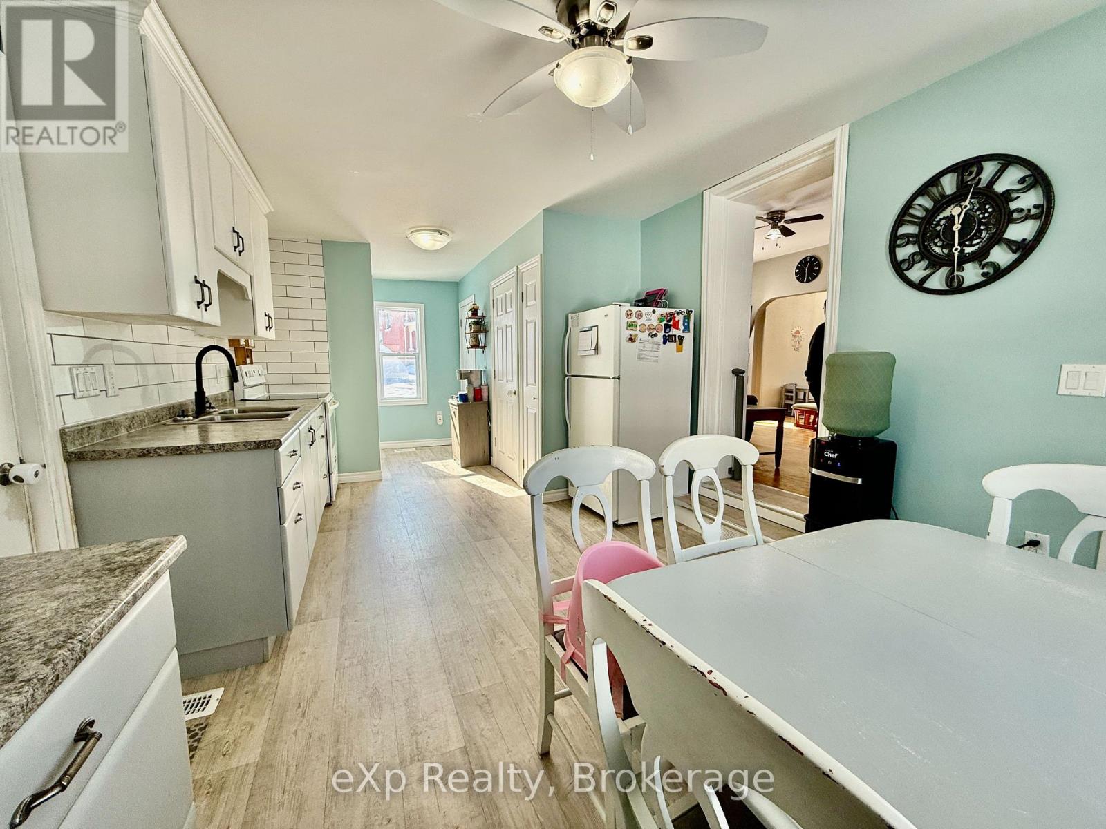 630 Gibson Street, Brockton, Ontario  N0G 2V0 - Photo 4 - X12771750