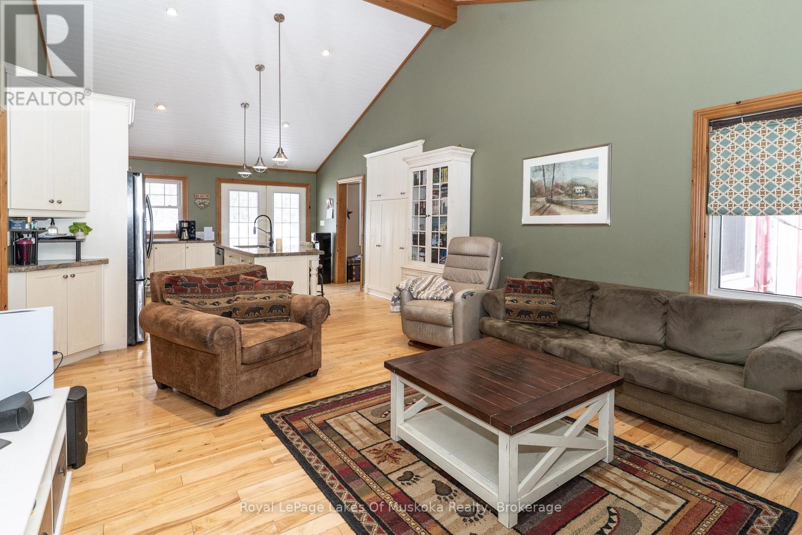 1039 Falkenburg Road, Bracebridge, Ontario  P1L 1X4 - Photo 12 - X12826080