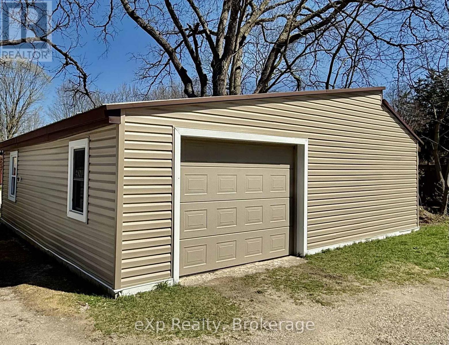 630 Gibson Street, Brockton, Ontario  N0G 2V0 - Photo 38 - X12771750