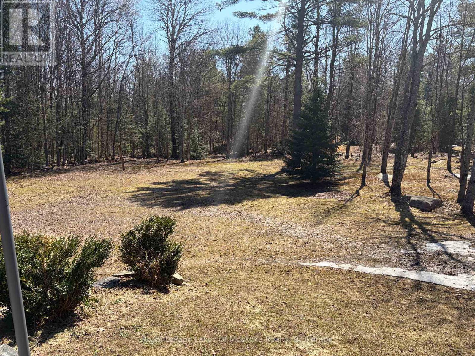 1039 Falkenburg Road, Bracebridge, Ontario  P1L 1X4 - Photo 9 - X12826080