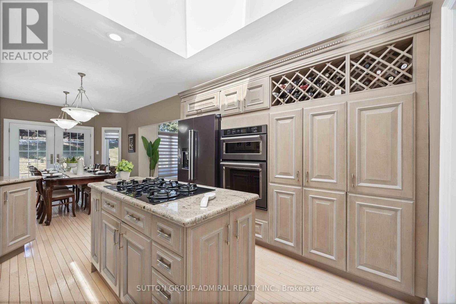 71 Glacier Court, Vaughan, Ontario  L6A 2V3 - Photo 8 - N12976274