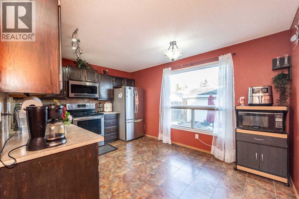 78 Queen Anne Close Se, Calgary, Alberta  T2J 6E5 - Photo 10 - A2304273