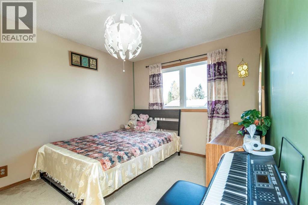 78 Queen Anne Close Se, Calgary, Alberta  T2J 6E5 - Photo 15 - A2304273