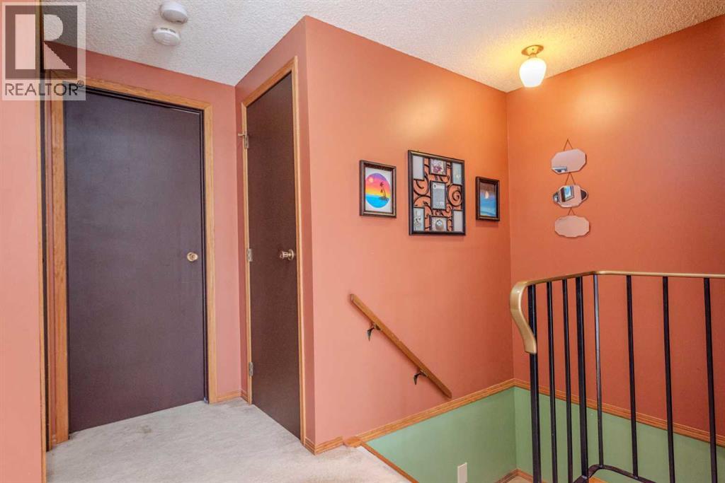 78 Queen Anne Close Se, Calgary, Alberta  T2J 6E5 - Photo 23 - A2304273