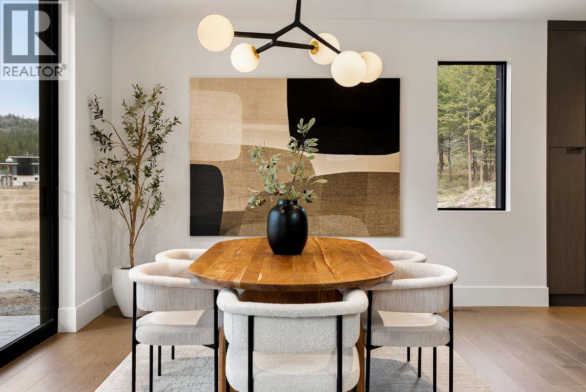 822 Predator Ridge Drive, Vernon, British Columbia  V1H 1G4 - Photo 15 - 10384486