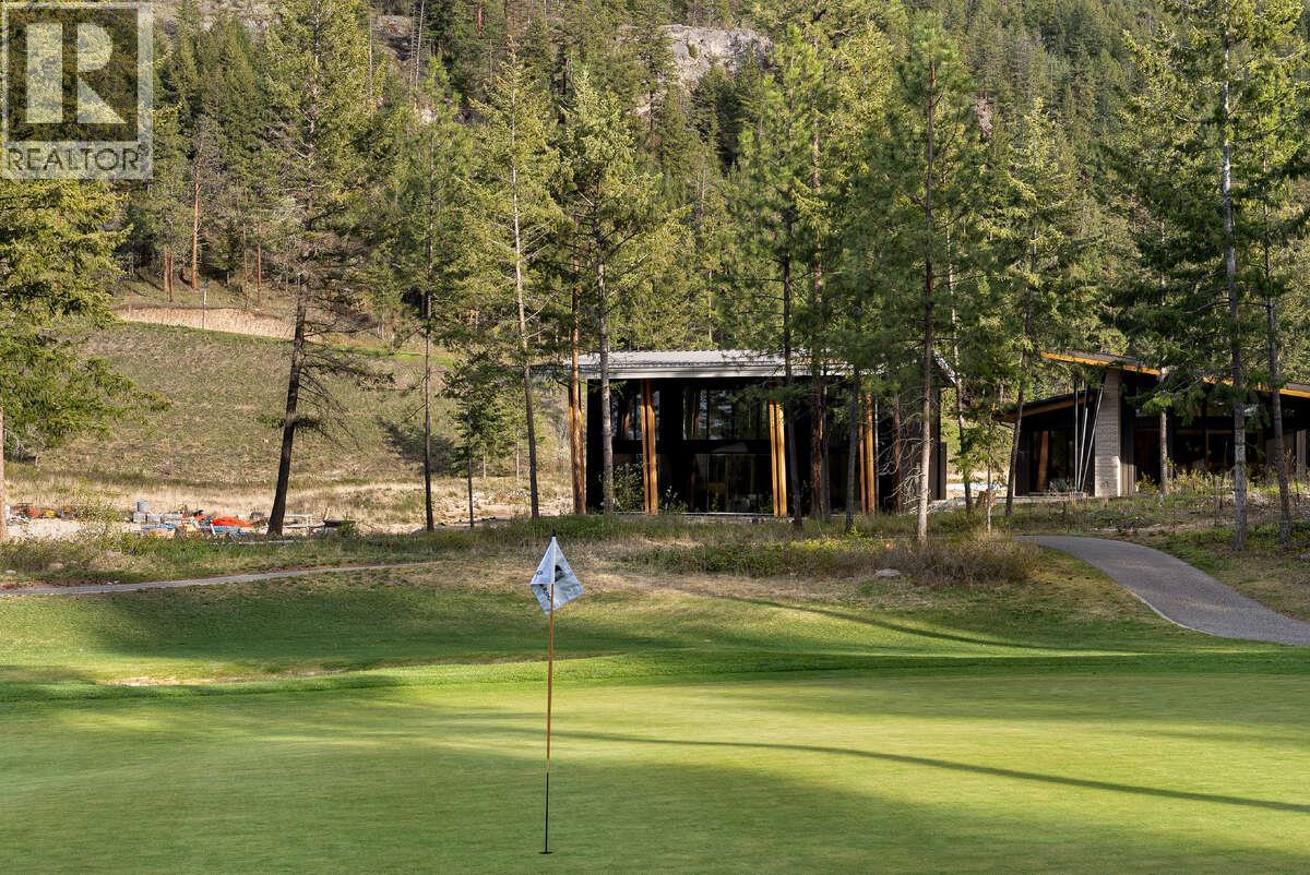 822 Predator Ridge Drive, Vernon, British Columbia  V1H 1G4 - Photo 3 - 10384486