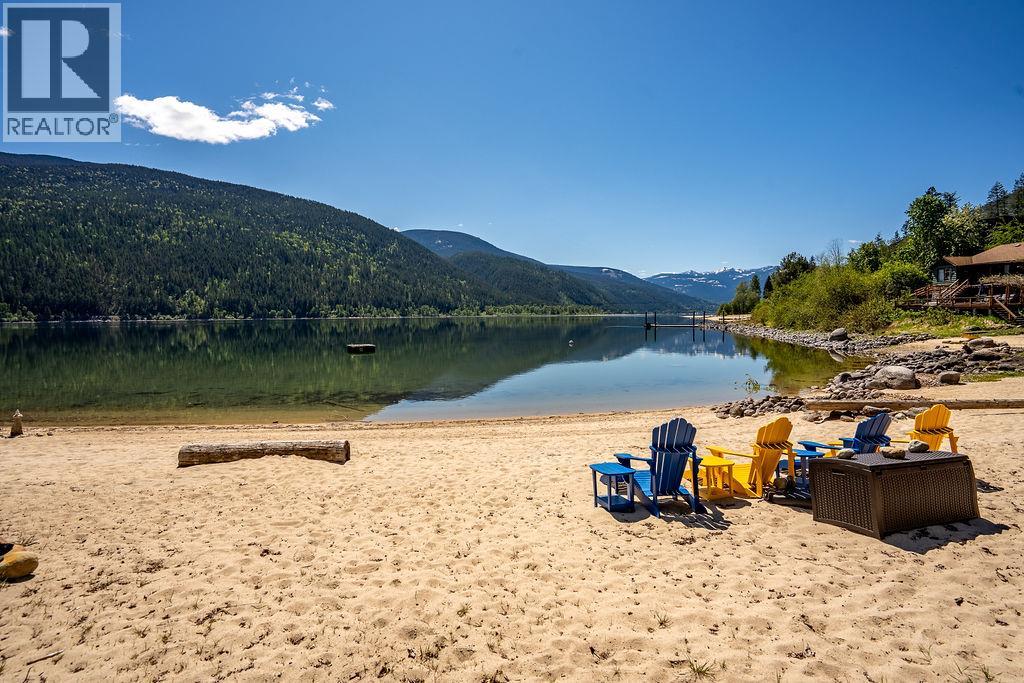 2465 3a Highway, Nelson, British Columbia  V1L 6K7 - Photo 7 - 10384192