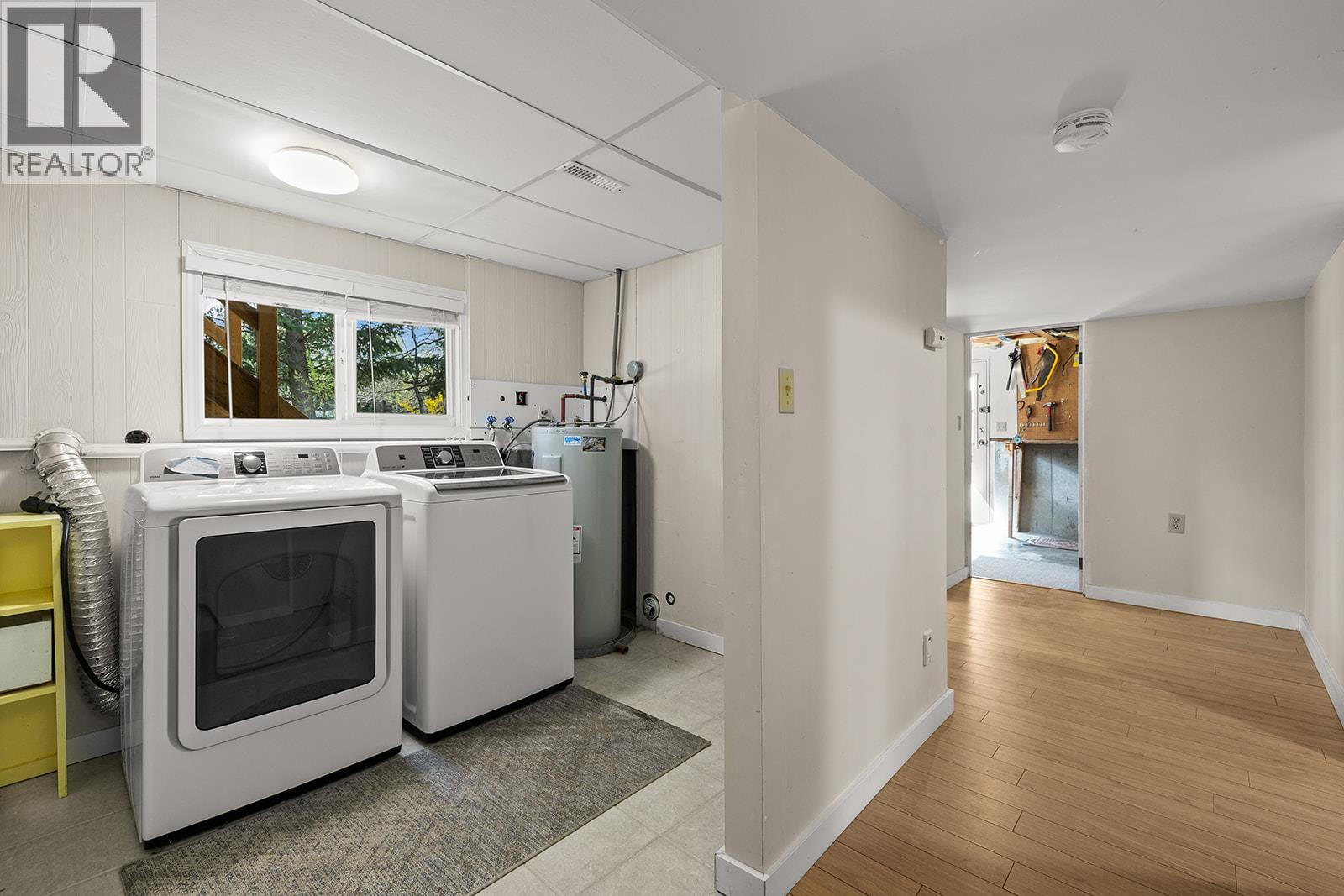 2085 Ruby Road, Kelowna, British Columbia  V1W 4B9 - Photo 38 - 10384160