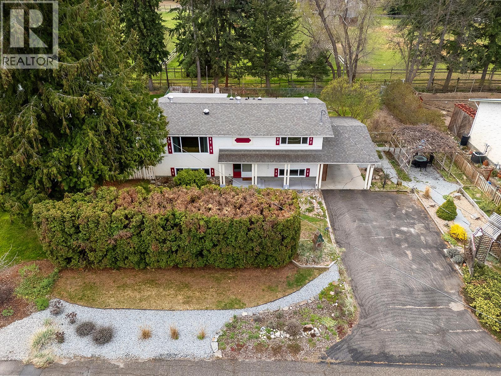 2085 Ruby Road, Kelowna, British Columbia  V1W 4B9 - Photo 57 - 10384160