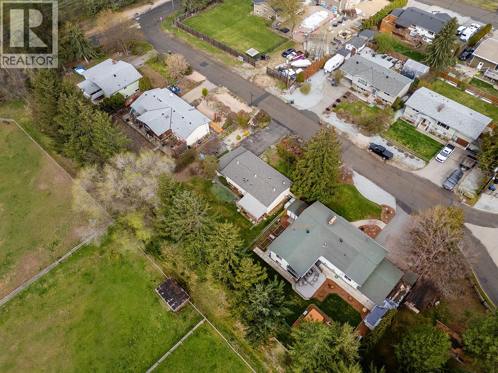 2085 Ruby Road, Kelowna, British Columbia  V1W 4B9 - Photo 59 - 10384160