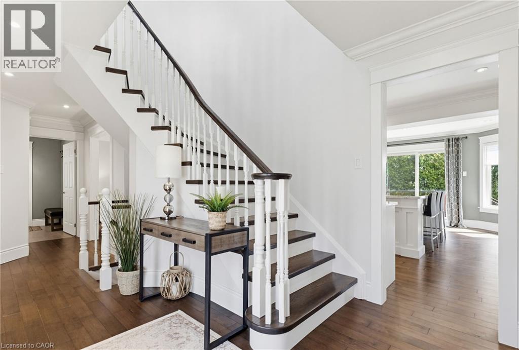 1354 Winterberry Drive, Burlington, Ontario  L7P 4T8 - Photo 8 - 40820442