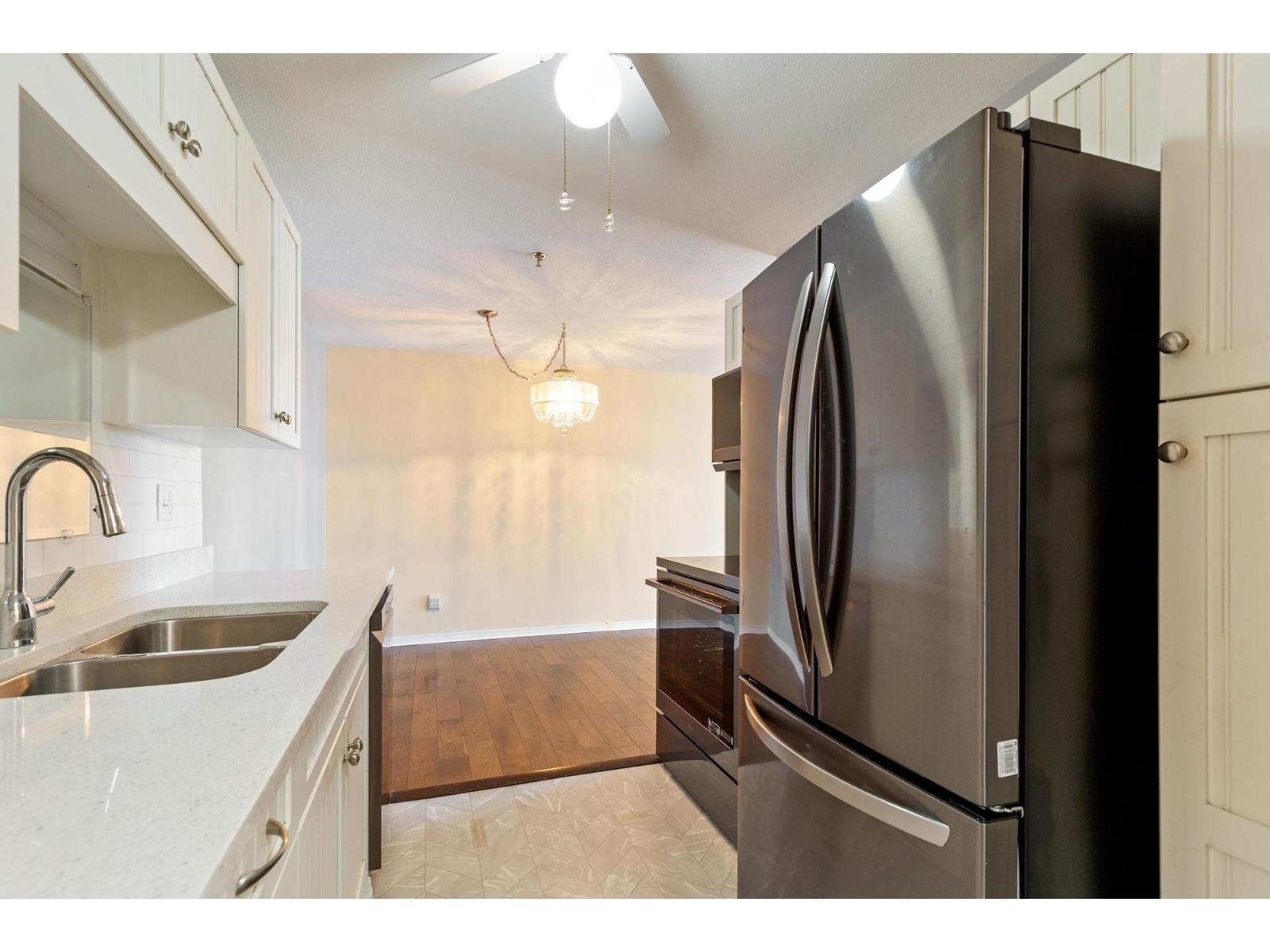 104 33535 King Road, Abbotsford, British Columbia  V2S 6Z5 - Photo 9 - R3109211