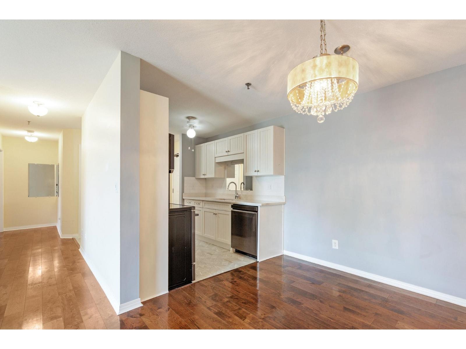 104 33535 King Road, Abbotsford, British Columbia  V2S 6Z5 - Photo 10 - R3109211