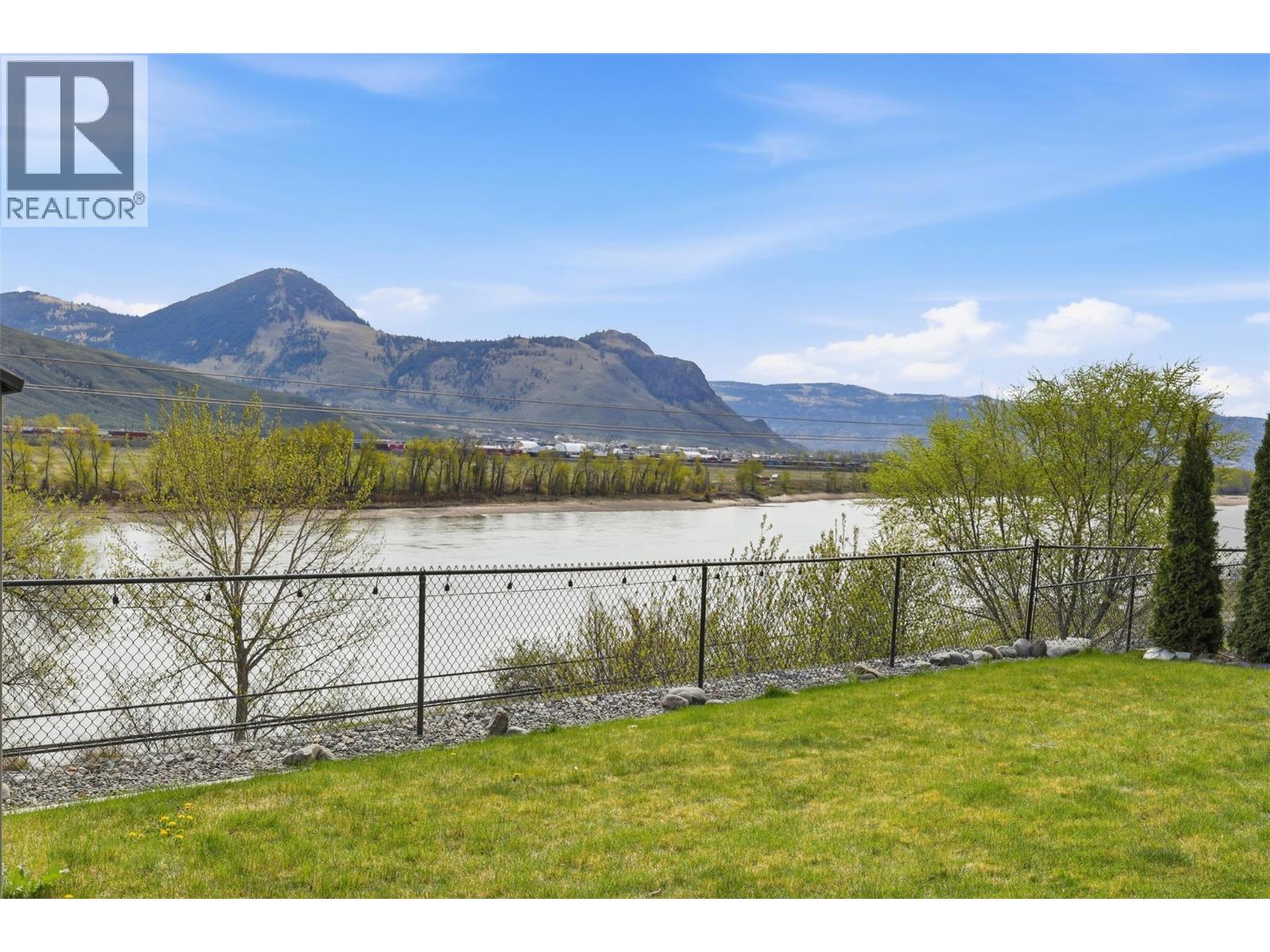 833 Woodrush Drive, Kamloops, British Columbia  V2B 0E3 - Photo 44 - 10384142