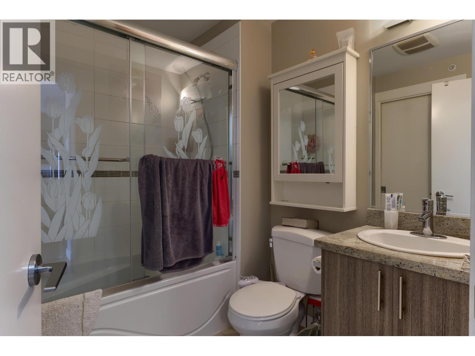 Ph1 7738 Edmonds Street, Burnaby, British Columbia  V3N 1B8 - Photo 14 - R3114623