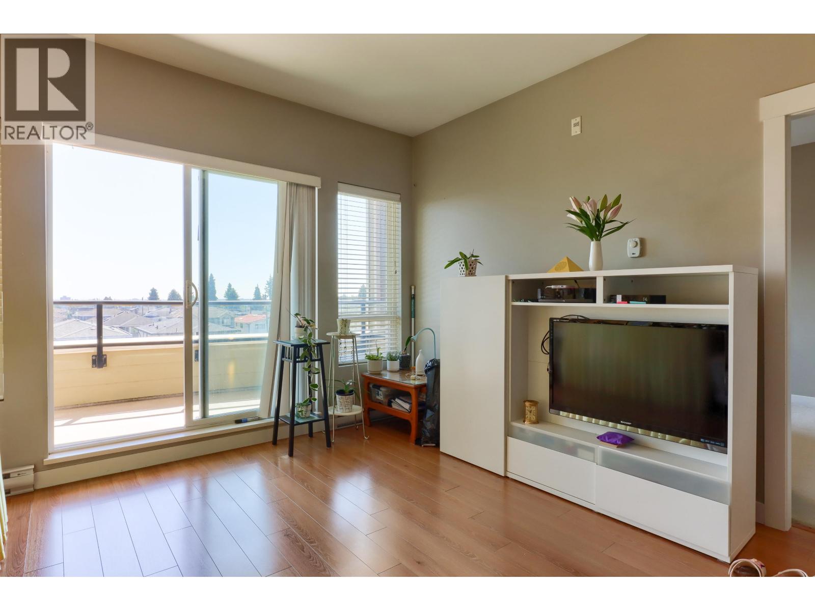 Ph1 7738 Edmonds Street, Burnaby, British Columbia  V3N 1B8 - Photo 7 - R3114623