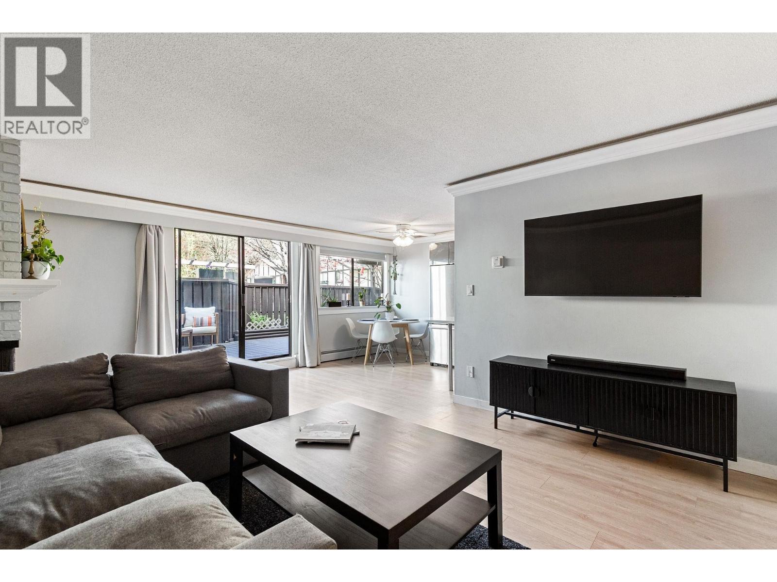 8965 Horne Street, Burnaby, British Columbia  V3N 4J8 - Photo 2 - R3114629