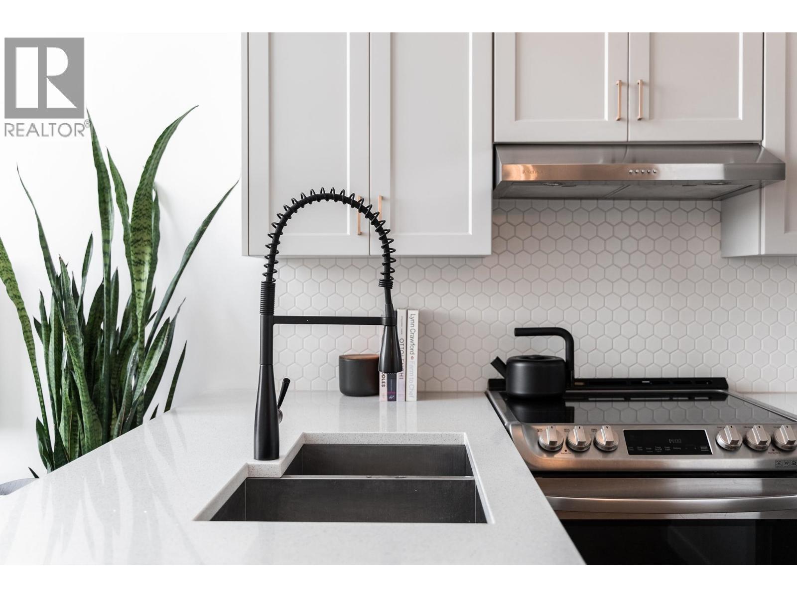 327 418 E Broadway, Vancouver, British Columbia  V5T 1X2 - Photo 12 - R3114642