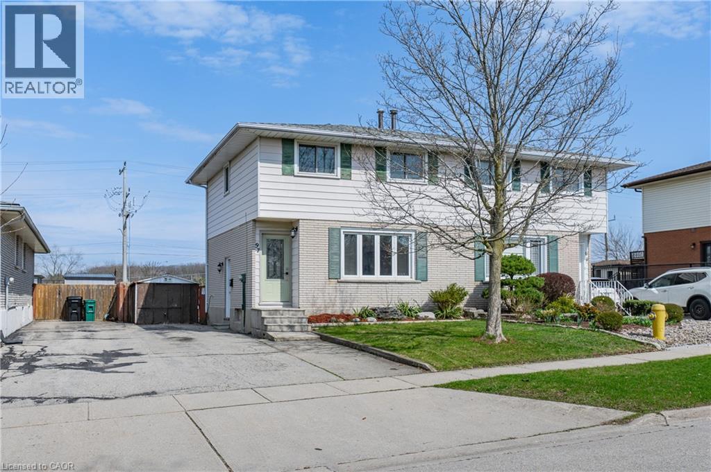 97 Moffat Drive, Cambridge, Ontario  N1R 6C1 - Photo 2 - 40823297