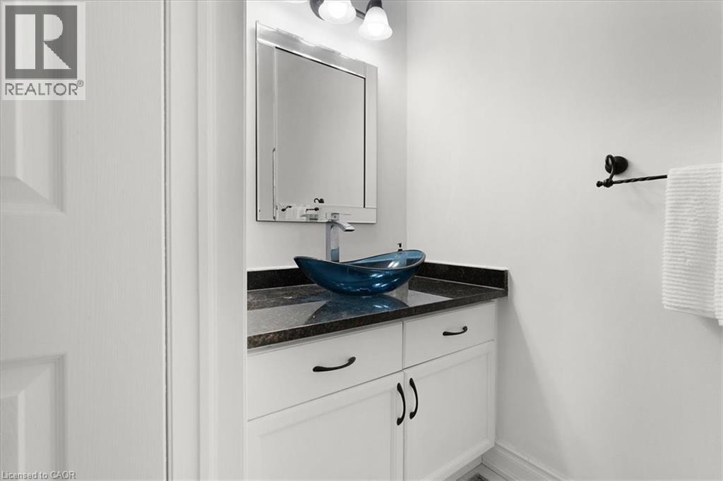 1093 Senlac Court, Mississauga, Ontario  L5V 1B8 - Photo 21 - 40823287