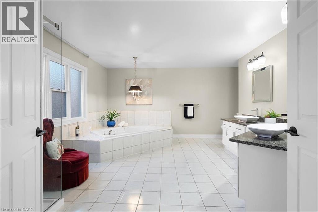 1093 Senlac Court, Mississauga, Ontario  L5V 1B8 - Photo 27 - 40823287