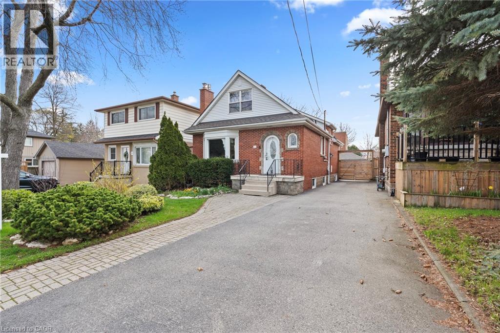 15 Millen Avenue, Hamilton, Ontario  L9A 2T5 - Photo 2 - 40823206