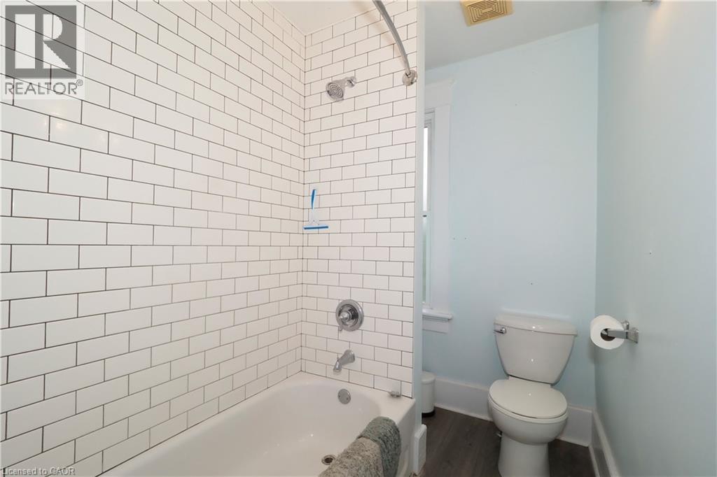 205 Duke Street E, Kitchener, Ontario  N2H 1A9 - Photo 28 - 40823134