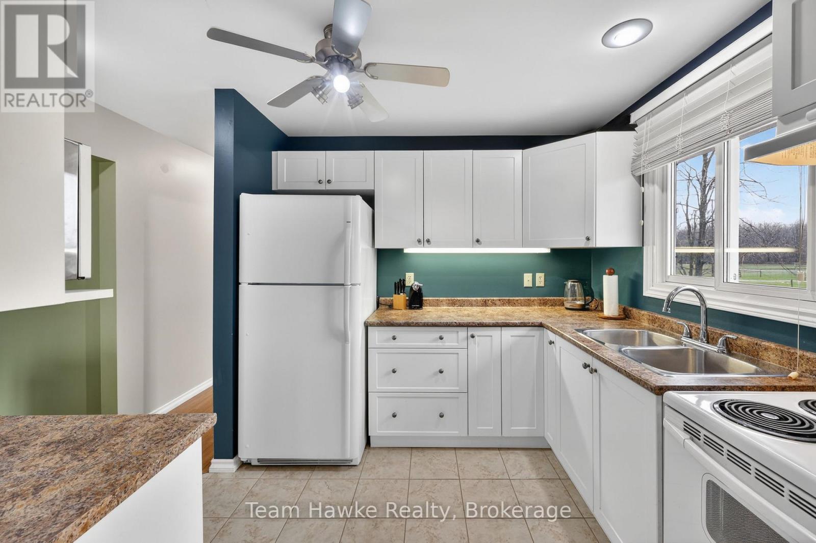 10 Sunset Crescent, Severn (Coldwater), Ontario  L0K 1E0 - Photo 14 - S13031714