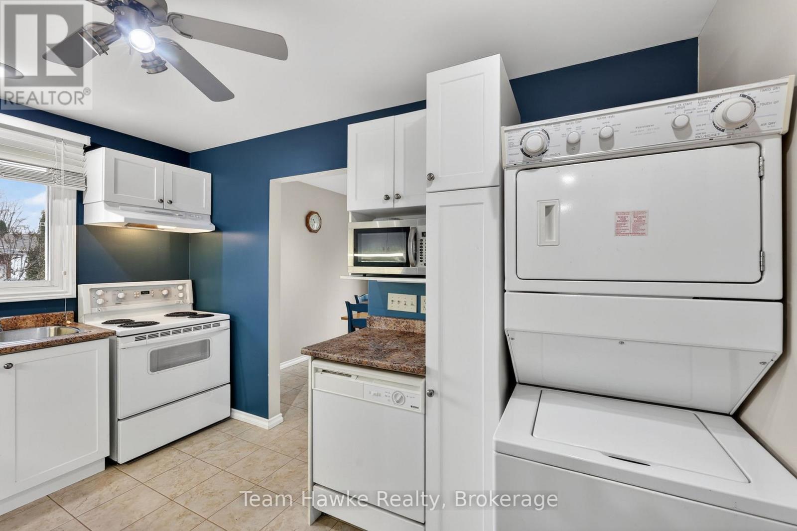 10 Sunset Crescent, Severn (Coldwater), Ontario  L0K 1E0 - Photo 17 - S13031714