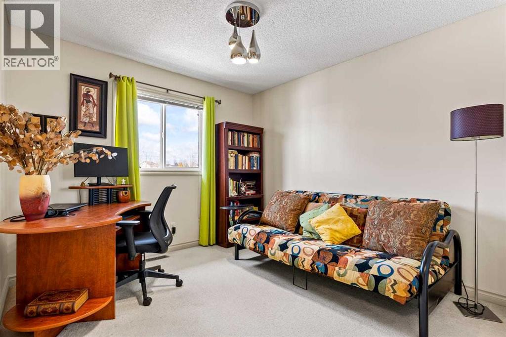 310 Somerset Drive SW, Calgary, Alberta  T2Y 3M4 - Photo 25 - A2301601