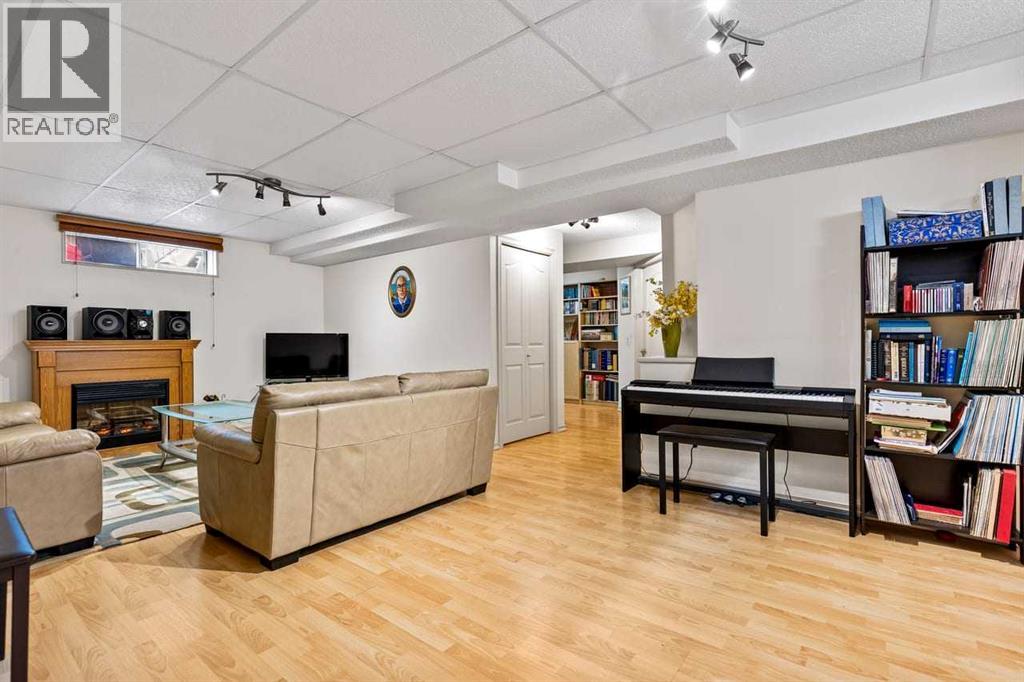 310 Somerset Drive SW, Calgary, Alberta  T2Y 3M4 - Photo 27 - A2301601