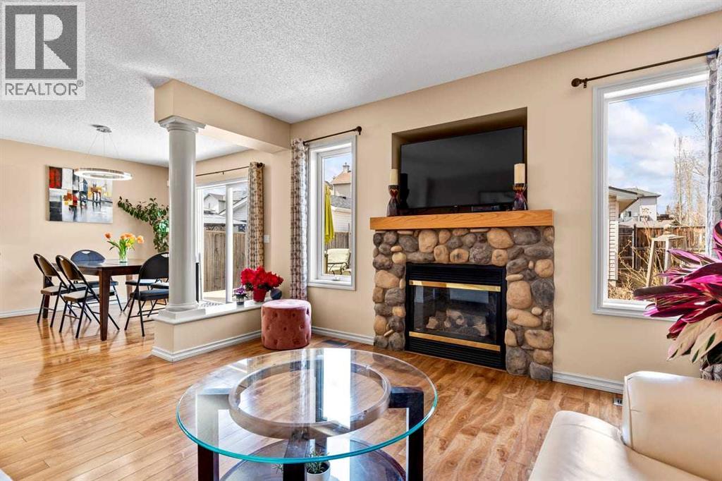 310 Somerset Drive SW, Calgary, Alberta  T2Y 3M4 - Photo 12 - A2301601