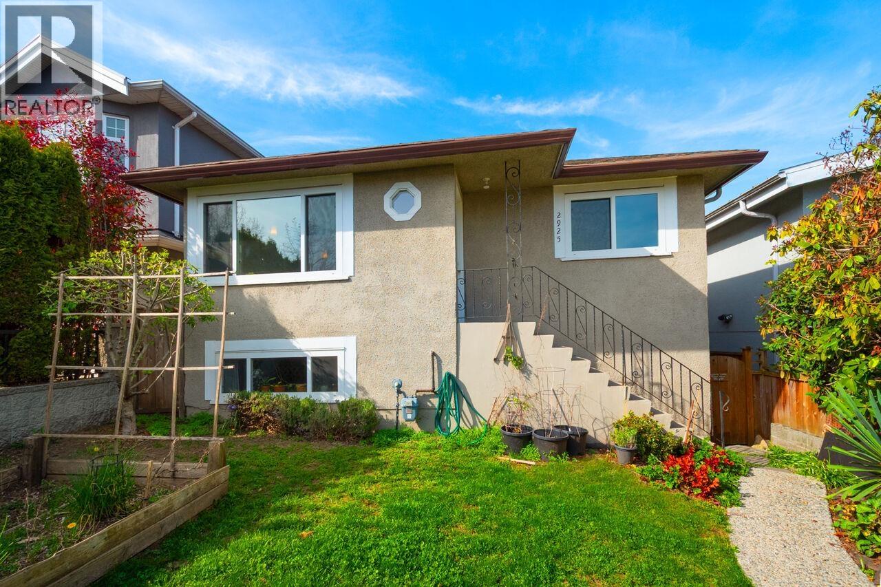 2925 Mcgill Street, Vancouver, British Columbia  V5K 1H8 - Photo 2 - R3114625