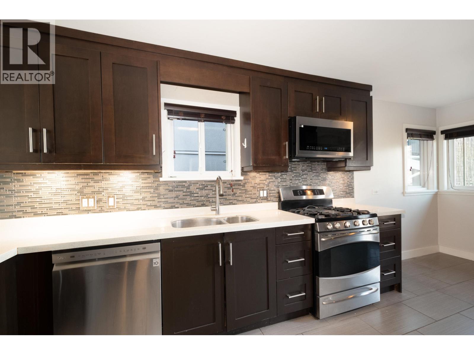 2925 Mcgill Street, Vancouver, British Columbia  V5K 1H8 - Photo 8 - R3114625