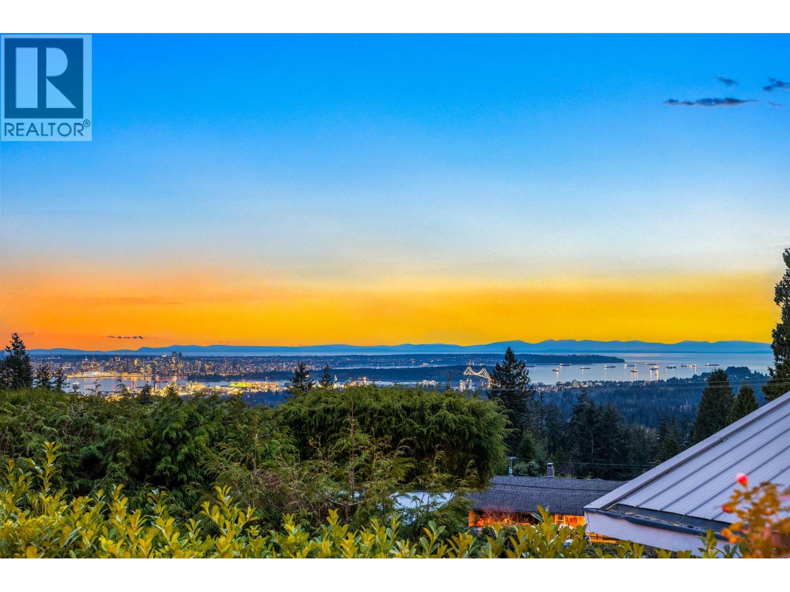 403 Newdale Court, North Vancouver, British Columbia  V7N 3H3 - Photo 35 - R3114652