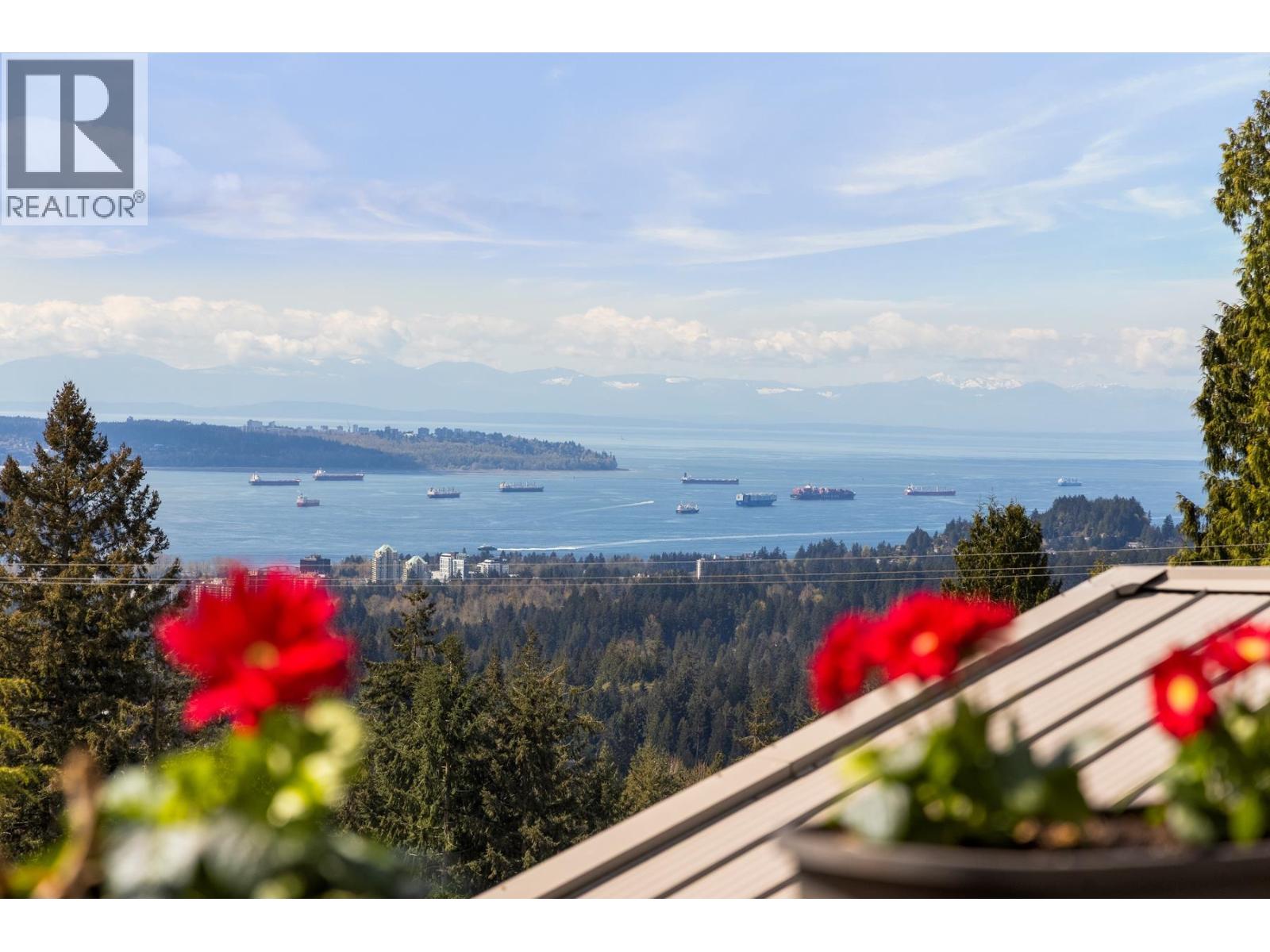 403 Newdale Court, North Vancouver, British Columbia  V7N 3H3 - Photo 40 - R3114652