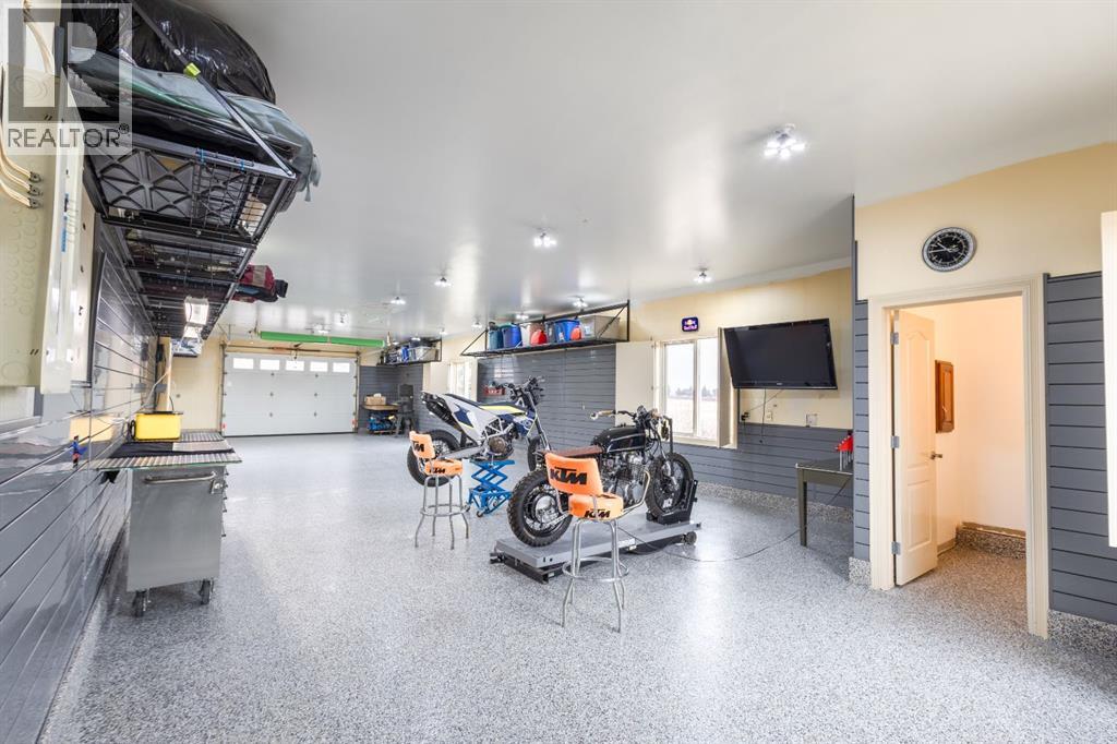 262060 Range Road 33, Rural Rocky View County, Alberta  T4C 0G6 - Photo 42 - A2302494