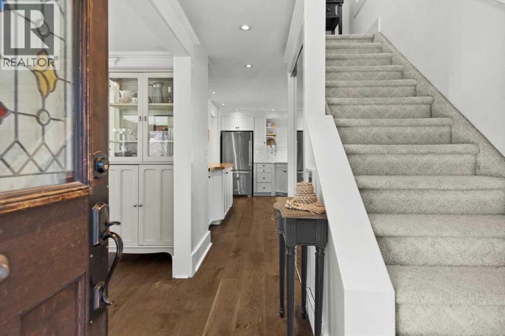 809 15 Street NW, Calgary, Alberta  T2N 2B3 - Photo 4 - A2303923