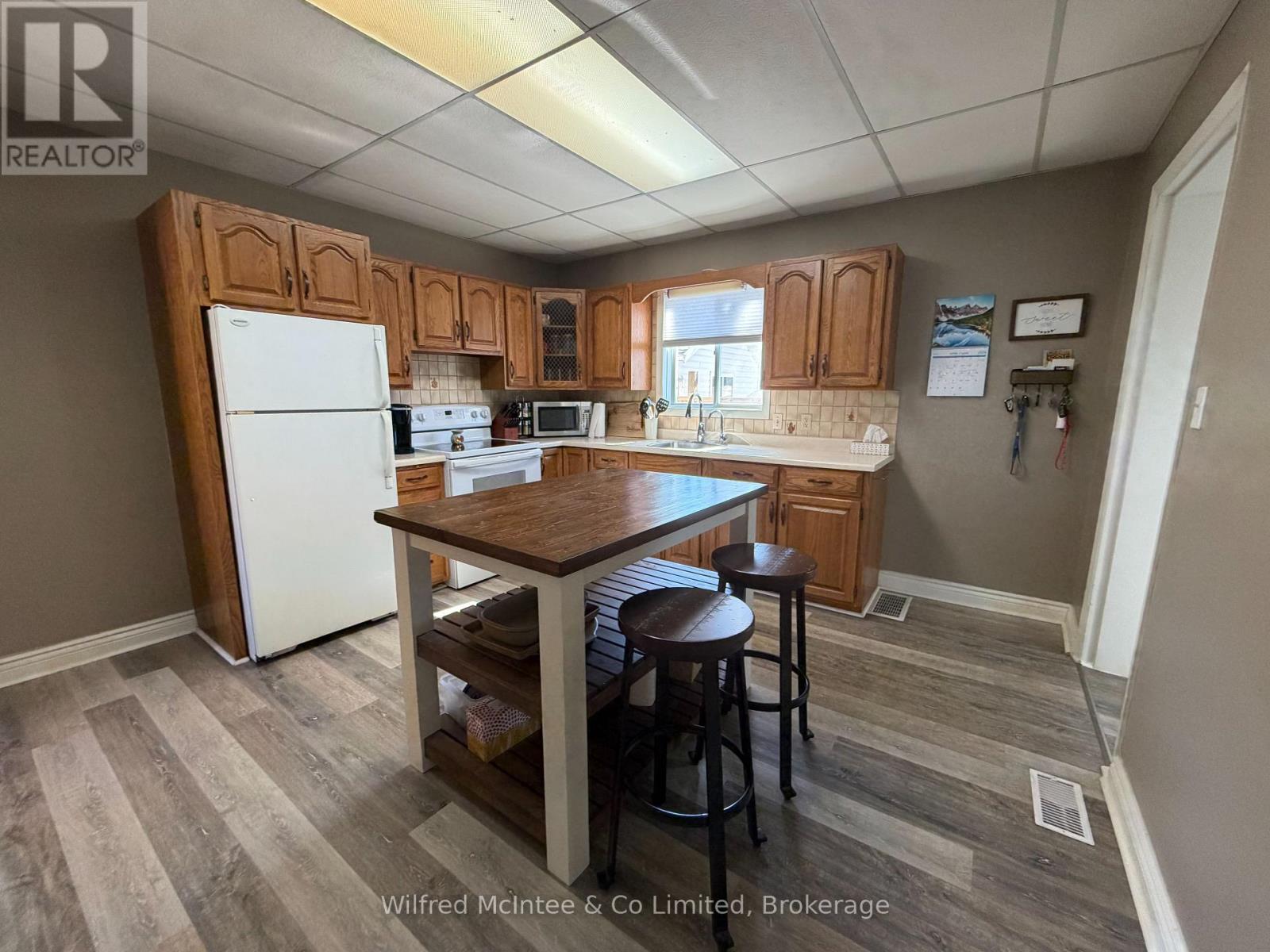 207 John Street N, Brockton, Ontario  N0G 2V0 - Photo 10 - X13031588