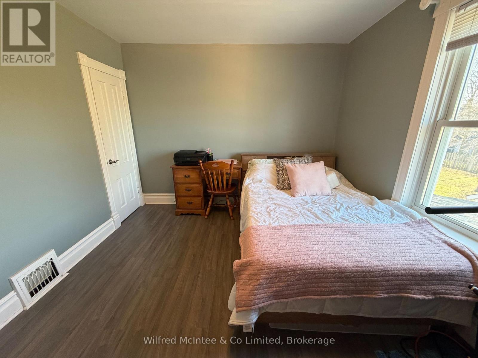 207 John Street N, Brockton, Ontario  N0G 2V0 - Photo 17 - X13031588