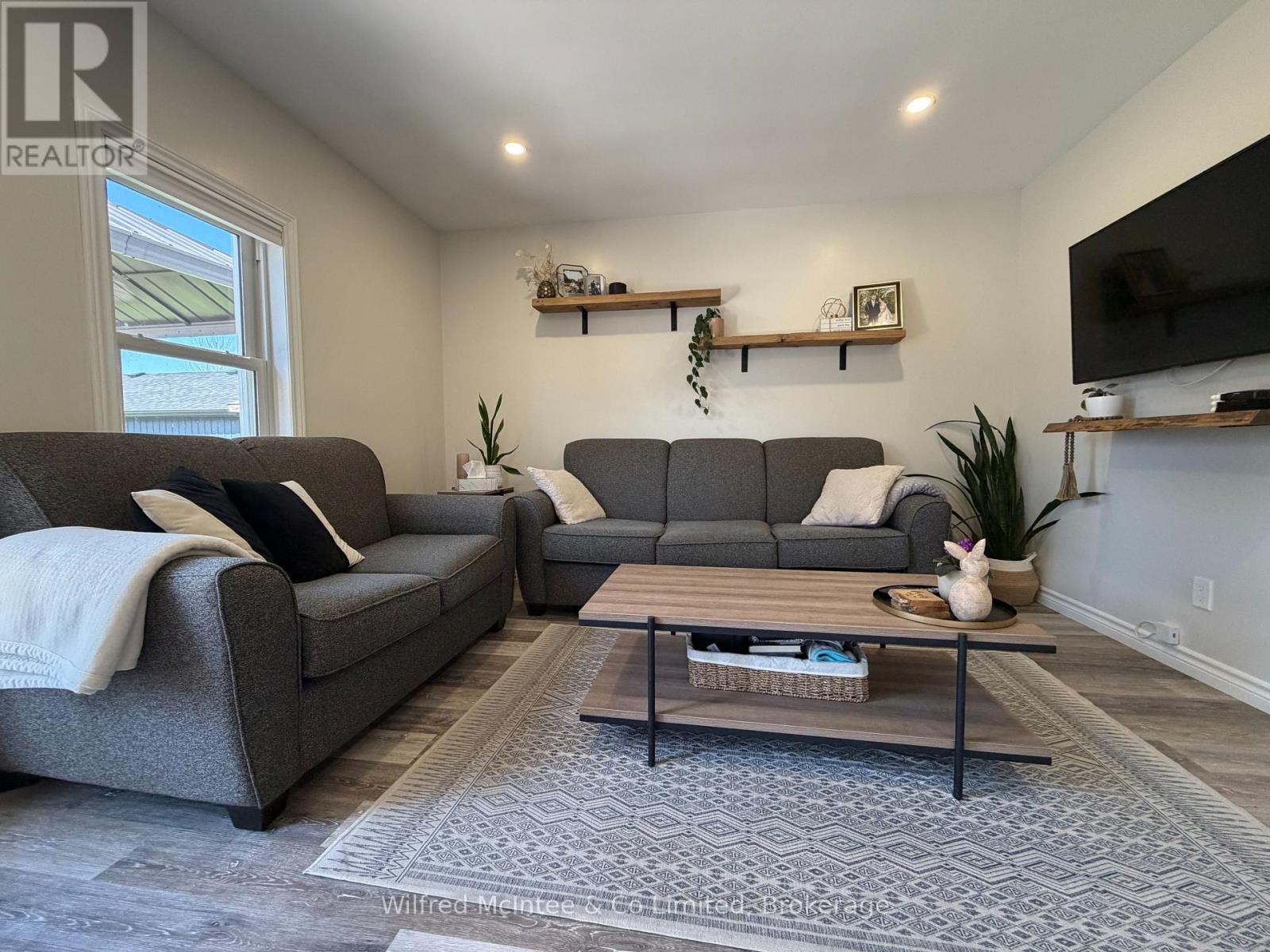 207 John Street N, Brockton, Ontario  N0G 2V0 - Photo 7 - X13031588