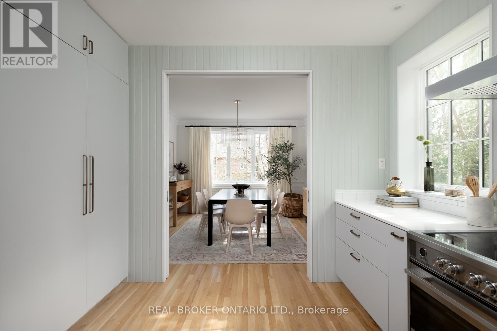 50 Poplar Plains Crescent, Toronto, Ontario  M4V 1E8 - Photo 14 - C13031686